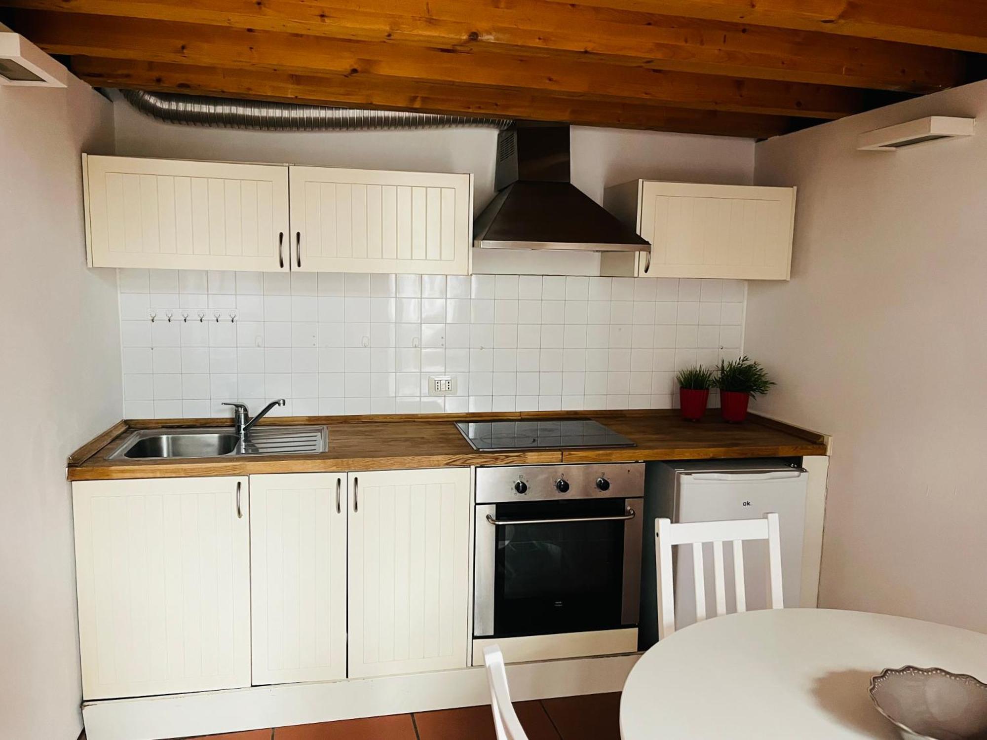Milano Center Apartment ภายนอก รูปภาพ